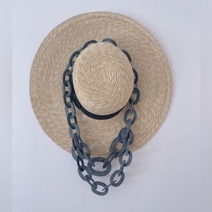 Anthropologie chunky woman’s wooden necklace. Gray. New!